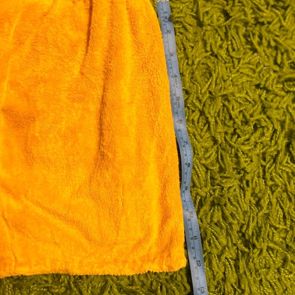 70s hand sewn yellow terry cloth hot shorts with elastic waistband - Picture 5 of 6